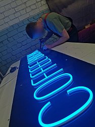 Вывеска из гибкого неона