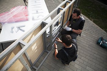 Монтаж, доставка, ремонт вывесок и наружной рекламы