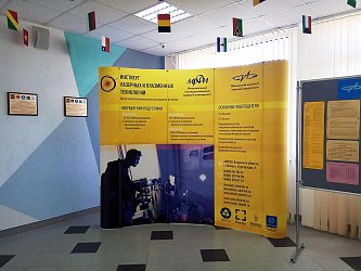 Мобильные стенды - фото работ